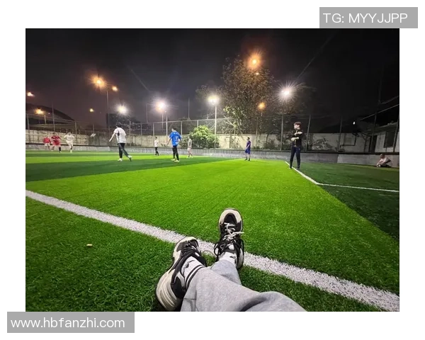 周军独家解析足球技巧与战术分享助你提升球场表现 周军独家解析足球技巧与战术分享助你提升球场表现